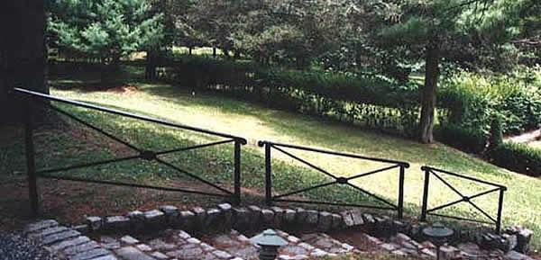 Campaign motif garden walkway